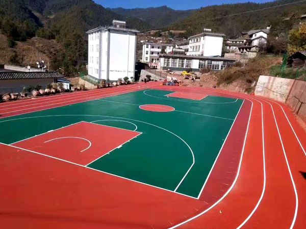 鄉村硅pu運動場